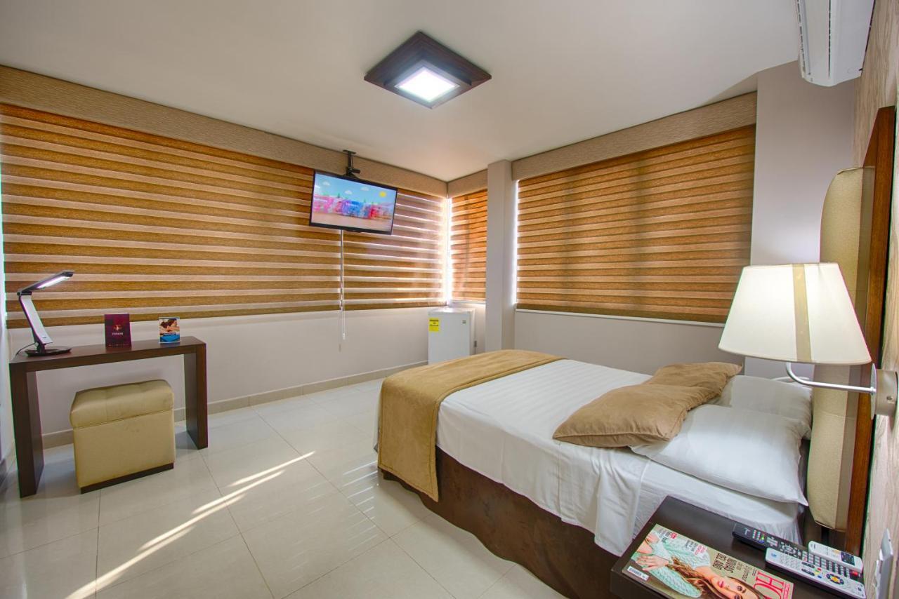 Hotel Veuxor Machala Ngoại thất bức ảnh